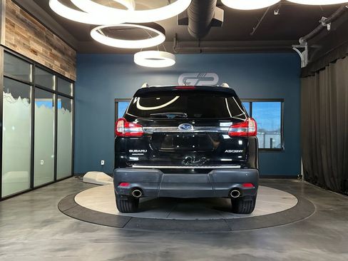 Used 2021 Subaru Ascent Premium w/ Convenience Package image 3