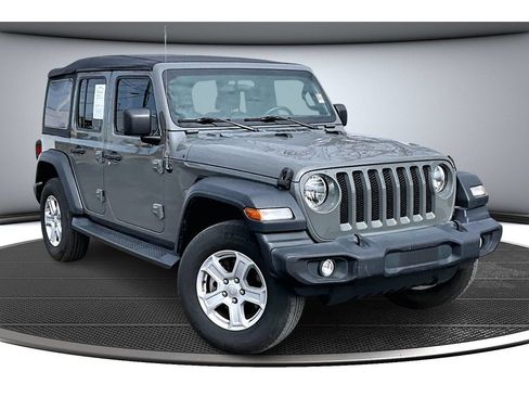 Used 2020 Jeep Wrangler Unlimited Sport S AWD/4WD image 15