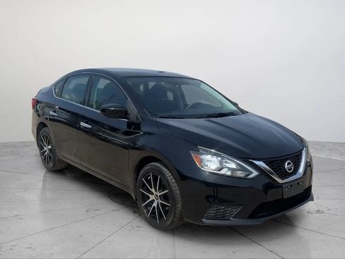 Used 2017 Nissan Sentra SV image 5