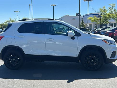 Used 2022 Chevrolet Trax LT w/ Sport Edition AWD/4WD image 4