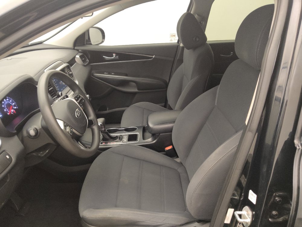 Used 2019 Kia Sorento AWD image 17