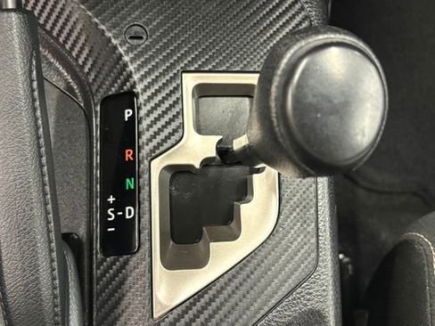 Used 2014 Toyota RAV4 XLE AWD/4WD image 28