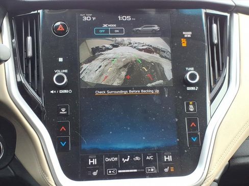 Used 2021 Subaru Outback Premium image 17