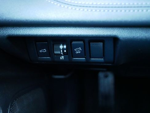 Used 2023 Subaru Outback Limited image 26