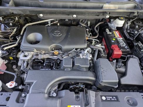 Used 2022 Toyota RAV4 LE image 33