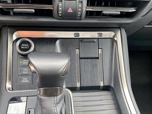 Used 2026 Lexus GX 550 AWD/4WD image 15