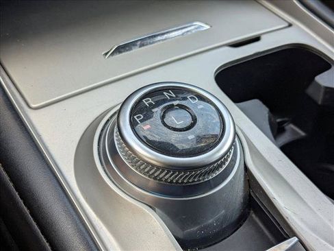 Used 2021 Ford Explorer XLT RWD image 11