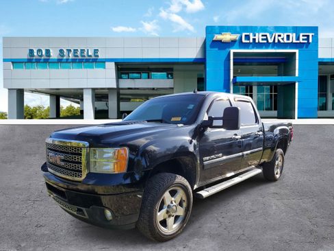 Used 2014 GMC Sierra 2500 Denali image 2