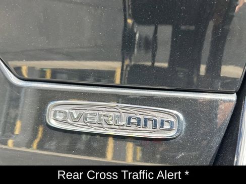 Certified 2022 Jeep Grand Cherokee Overland w/ Luxury Tech Group IV image 13