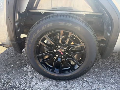 Used 2024 GMC Sierra 1500 Elevation AWD/4WD image 13