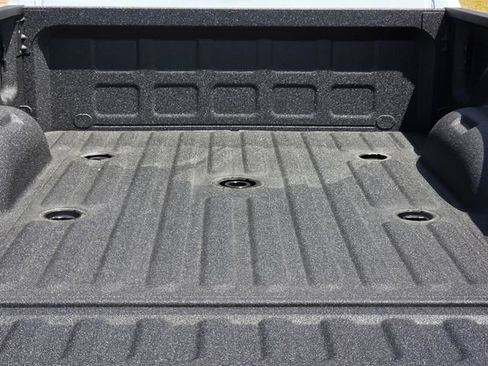 New 2026 RAM 2500 Laramie AWD/4WD image 8