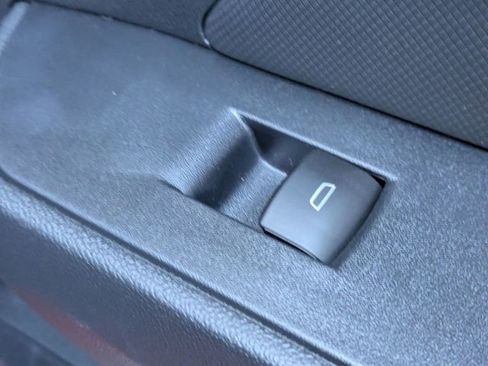 New 2026 Chevrolet Equinox EV RS image 35