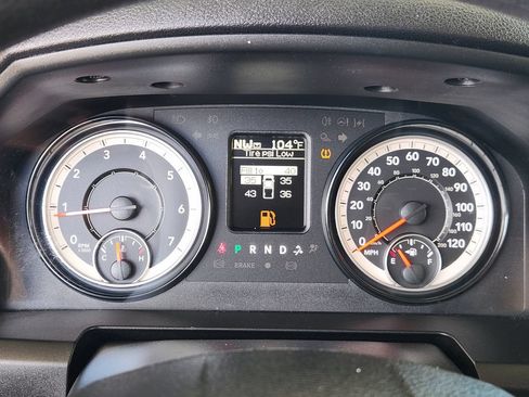 Used 2021 RAM 1500 Classic SLT RWD image 12