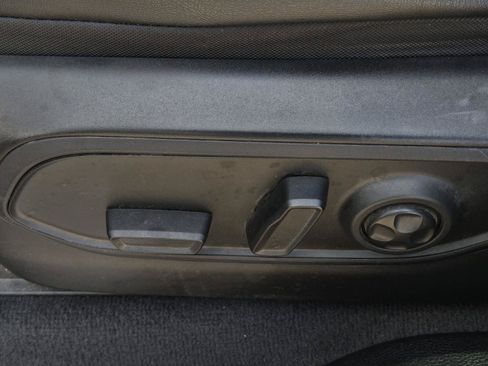 Used 2022 Jeep Grand Cherokee Overland RWD image 13