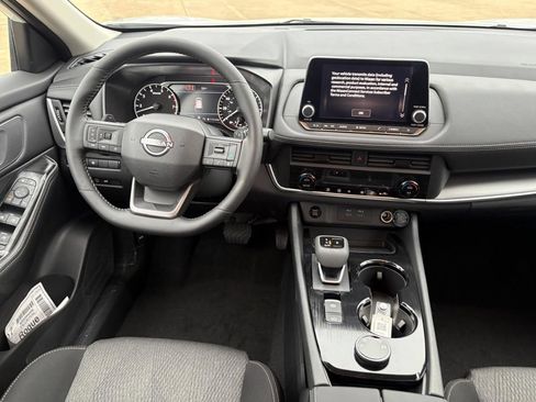 New 2026 Nissan Rogue SV AWD/4WD image 11