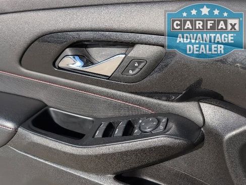 Used 2023 Chevrolet Traverse RS image 17