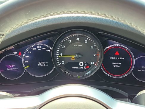 Certified 2023 Porsche Cayenne Platinum Edition AWD/4WD image 35