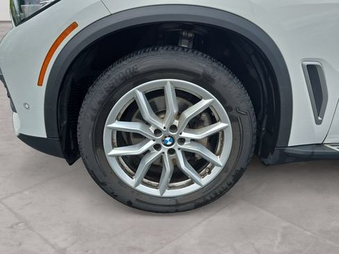 Used 2021 BMW X5 xDrive40i w/ Premium Package 3 AWD/4WD image 14