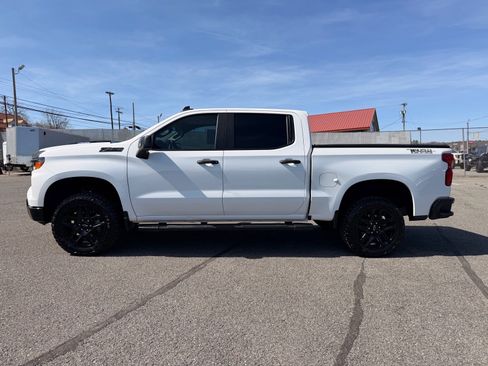 Used 2025 Chevrolet Silverado 1500 Custom Trail Boss AWD/4WD image 3