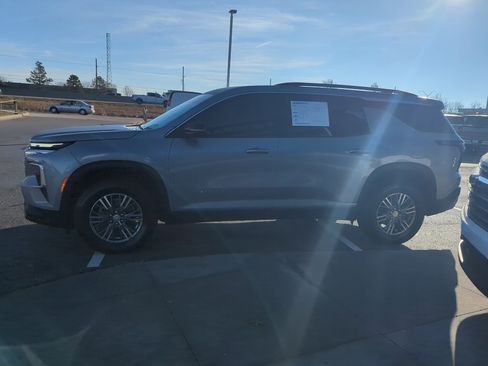 Certified 2026 Chevrolet Traverse LT w/ LPO, Floor Liner Package image 9