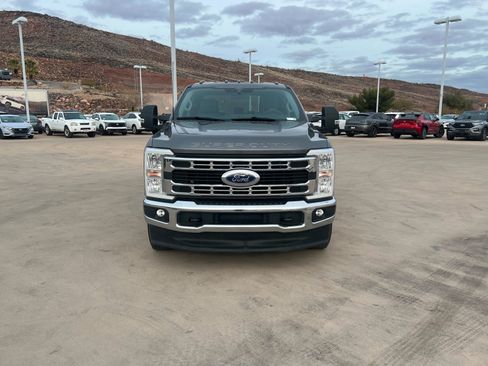 Used 2025 Ford F350 XLT image 8