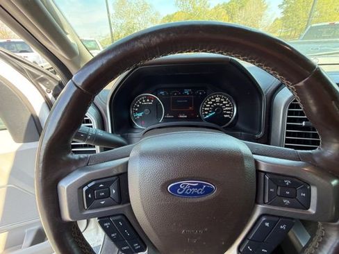 Used 2019 Ford F150 Limited image 5