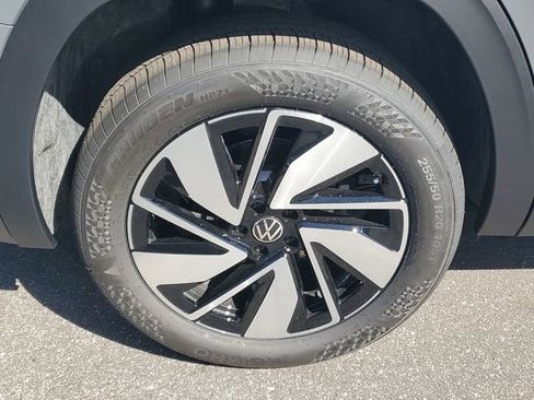New 2026 Volkswagen Atlas SE FWD image 5