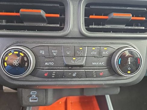 Used 2024 Ford Maverick XLT w/ XLT Luxury Package AWD/4WD image 11