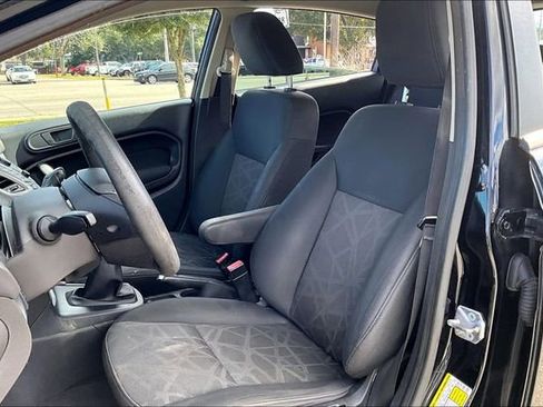 Used 2012 Ford Fiesta SE image 18