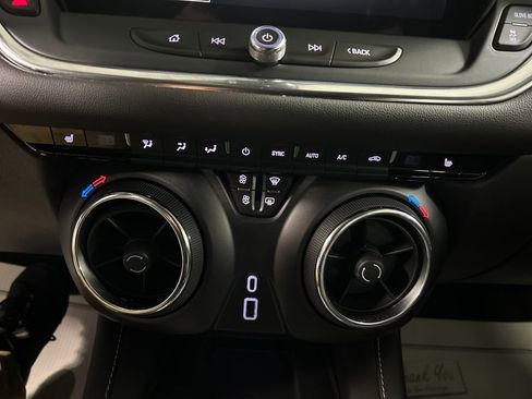 Used 2024 Chevrolet Blazer LT w/ Convenience Package image 19