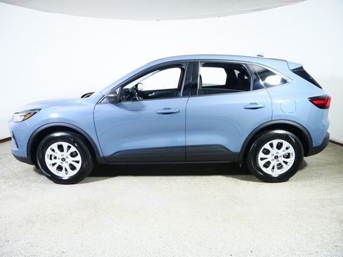 Used 2026 Ford Escape Active w/ Active Premium Tech Pack AWD/4WD image 4