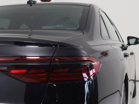 Used 2025 Audi S8 image 89