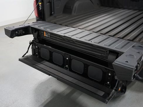 Used 2024 Chevrolet Silverado 1500 LT Trail Boss w/ Convenience Package II AWD/4WD image 37