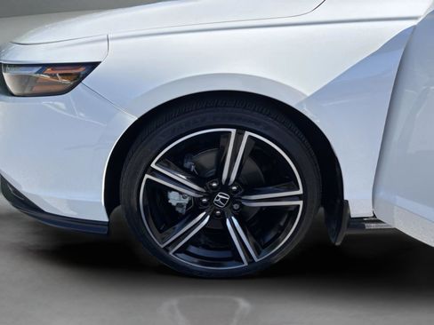Used 2023 Honda Accord Sport image 25