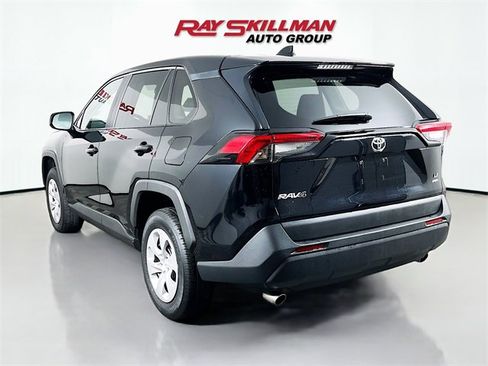 Used 2024 Toyota RAV4 LE image 5