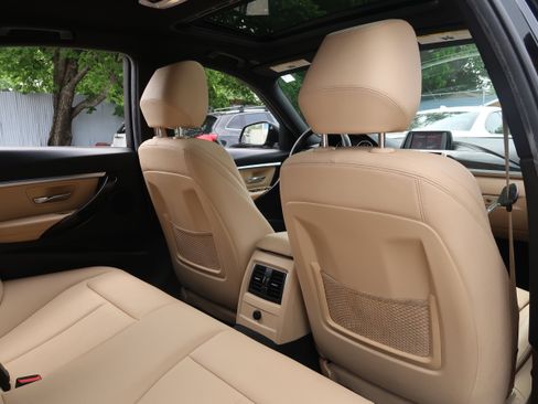 Used 2018 BMW 330i Sedan w/ Convenience Package RWD image 31