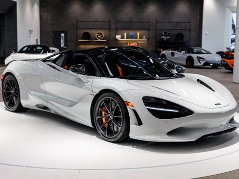 New 2027 McLaren 750S Spider RWD image 29