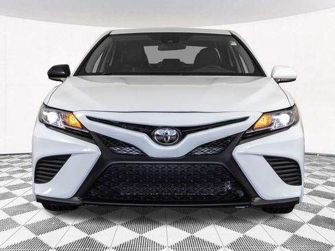 Used 2020 Toyota Camry SE AWD/4WD image 11