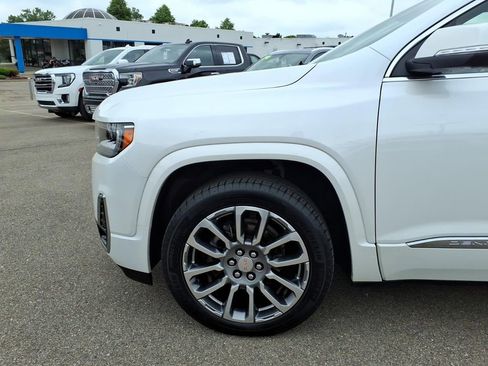 Used 2023 GMC Acadia Denali w/ Denali Ultimate Package AWD/4WD image 25