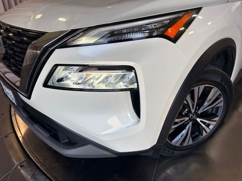 Used 2021 Nissan Rogue SV w/ Premium Package AWD/4WD image 9