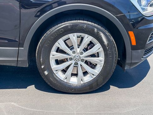 Used 2018 Volkswagen Tiguan S FWD image 9