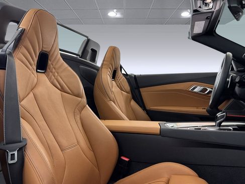 Used 2025 BMW Z4 M40i w/ Premium Package RWD image 23