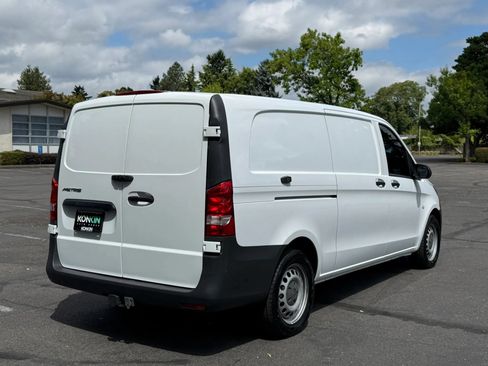 Used 2022 Mercedes-Benz Metris image 6
