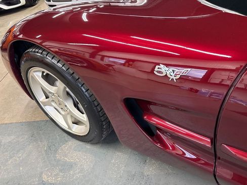 Used 2003 Chevrolet Corvette Convertible w/ Preferred Equipment Group1 image 30