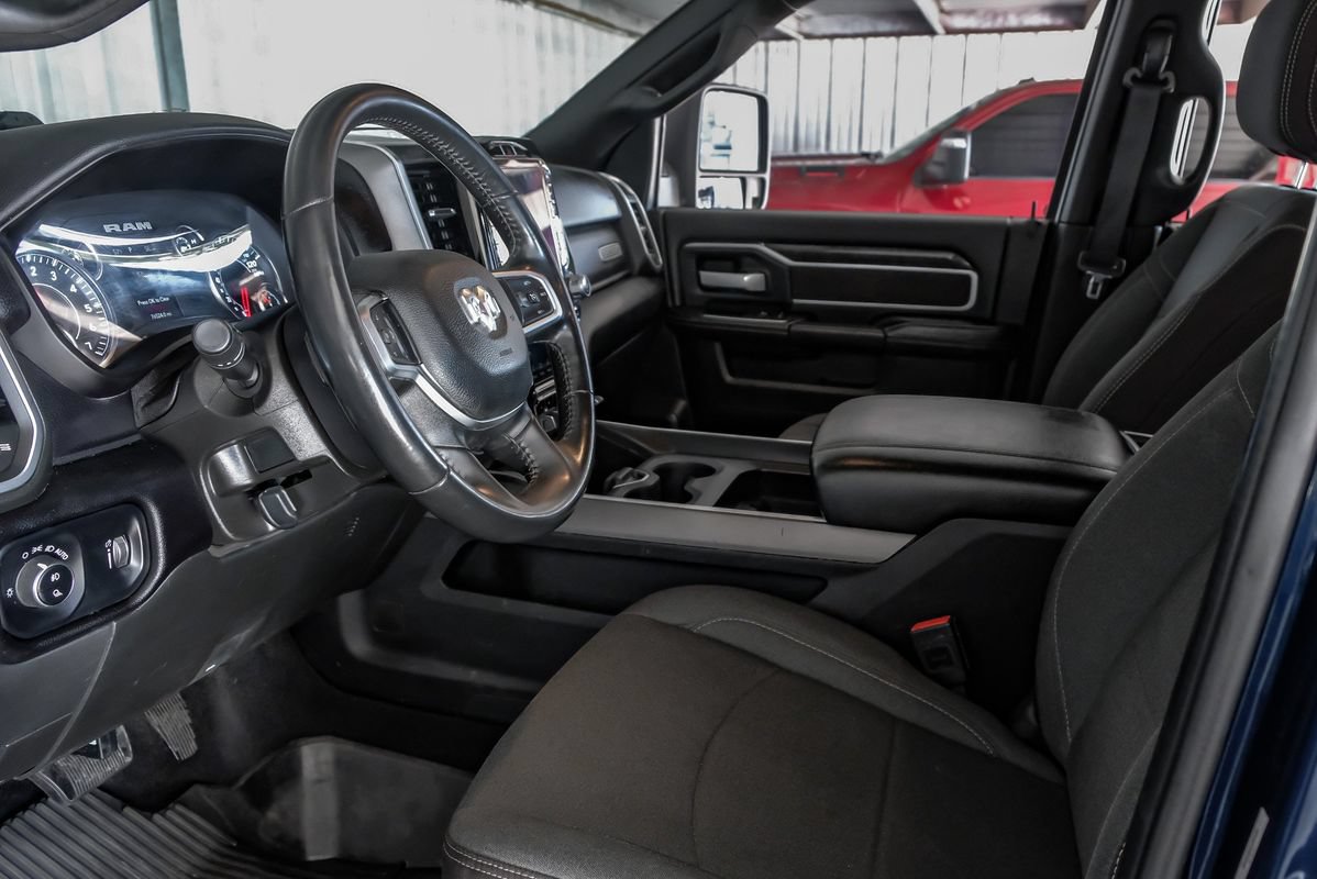 Used 2024 RAM 2500 Big Horn w/ Night Edition AWD/4WD image 15