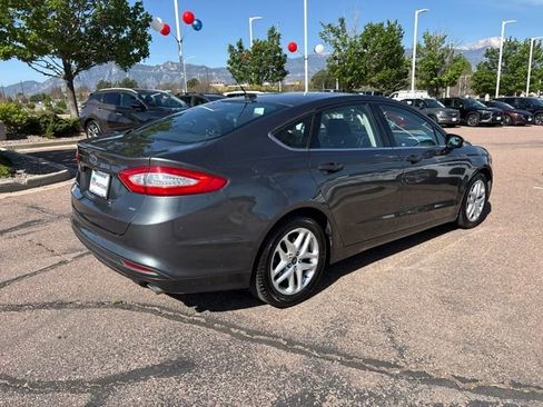 Used 2015 Ford Fusion SE FWD image 28