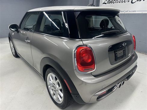 Used 2018 MINI Cooper S FWD image 4