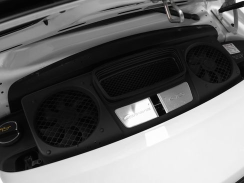 Certified 2016 Porsche 911 Carrera GTS RWD image 22