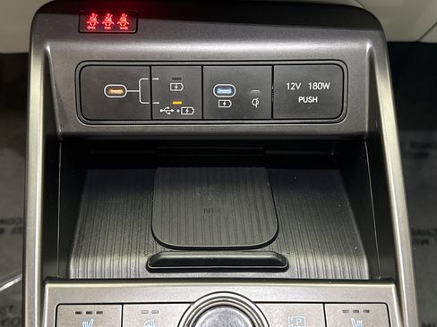 Used 2026 Hyundai Kona Limited FWD image 18
