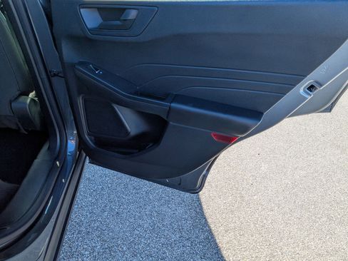 Used 2022 Ford Escape SE w/ Convenience Package image 29